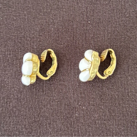 Vintage Avon “Gatsby Collection” necklace and clip on earrings set - Picture 7 of 8